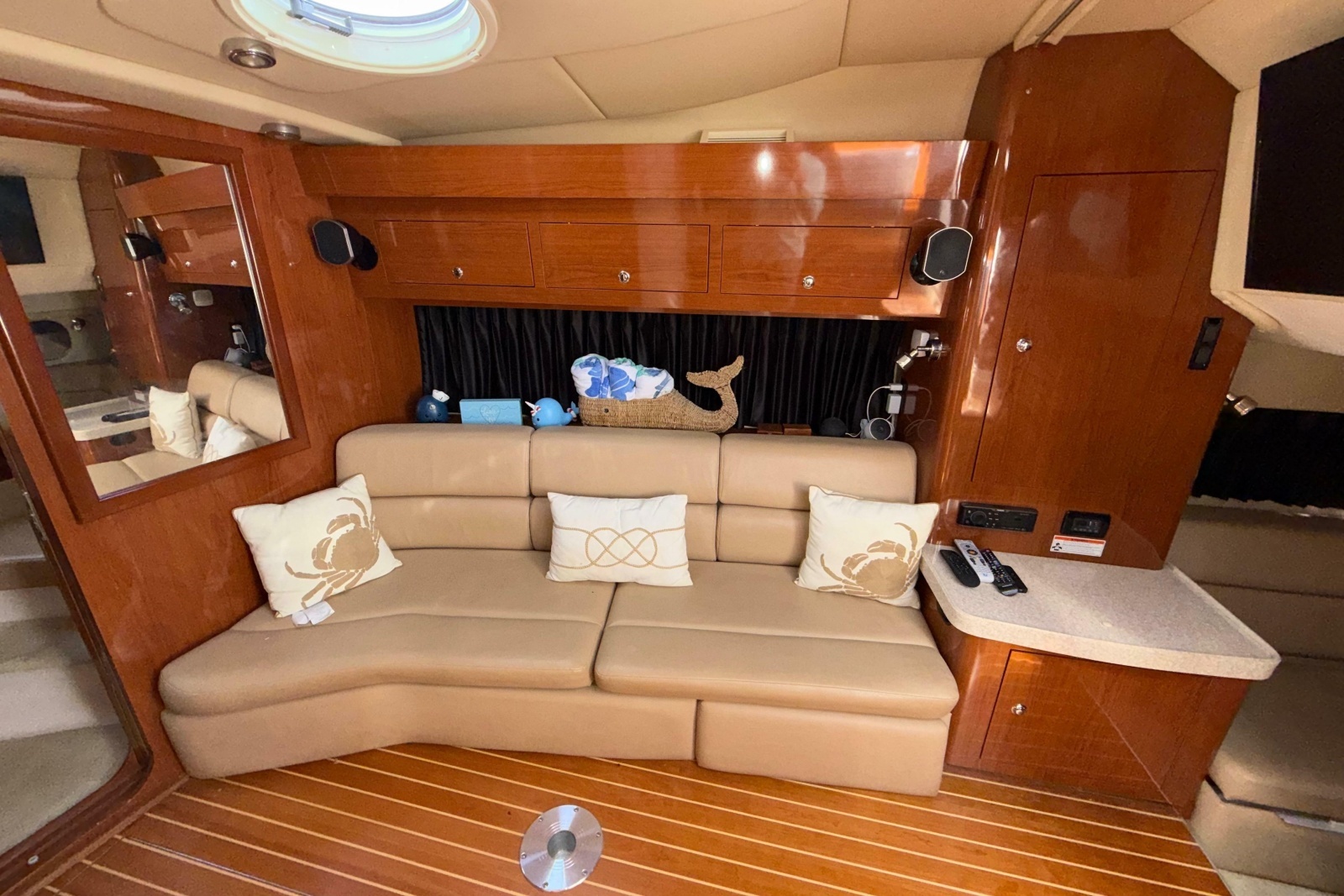 2008 Regal 3760 Sportyacht