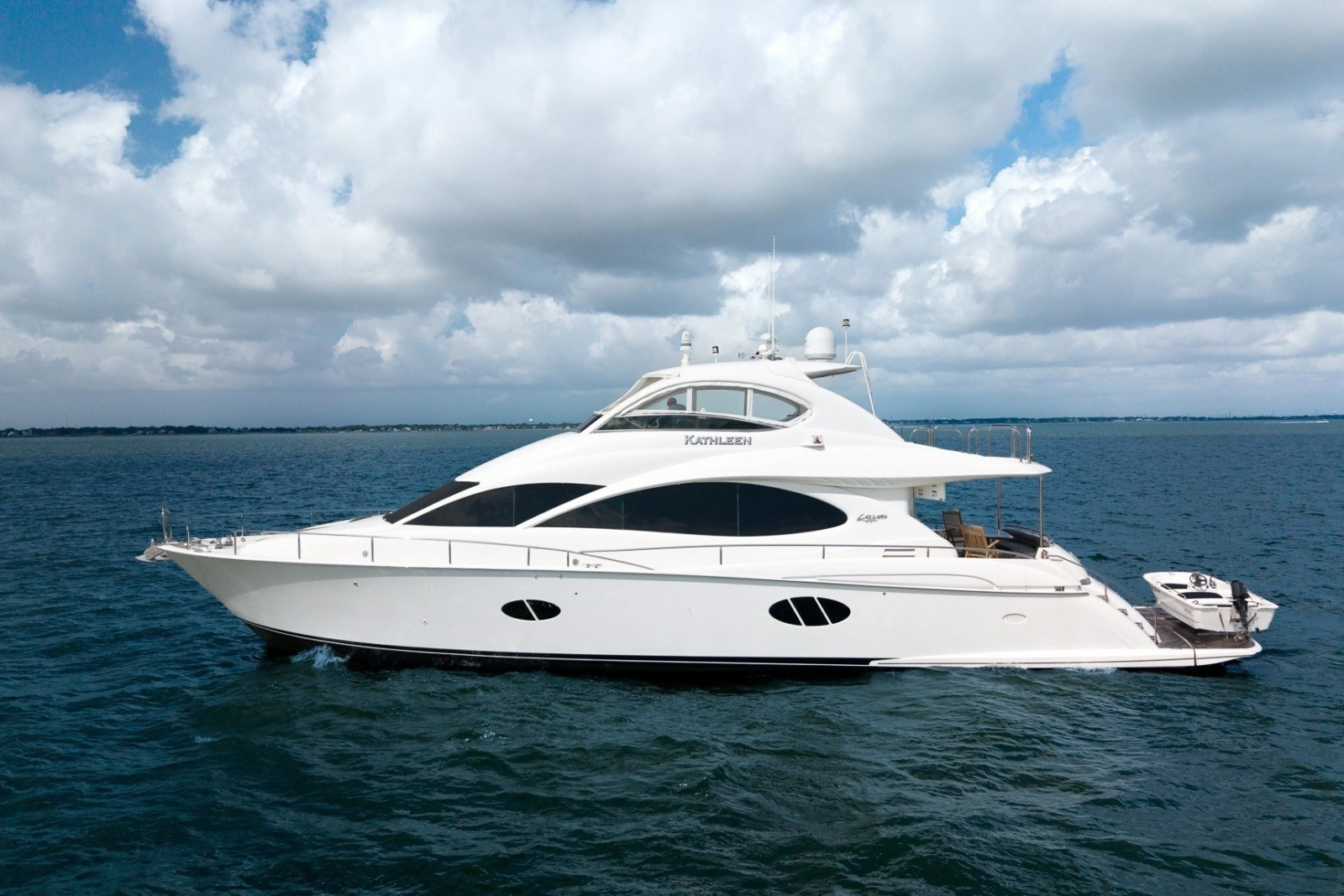 2007 Lazzara Yachts 74 MOTOR YACHT