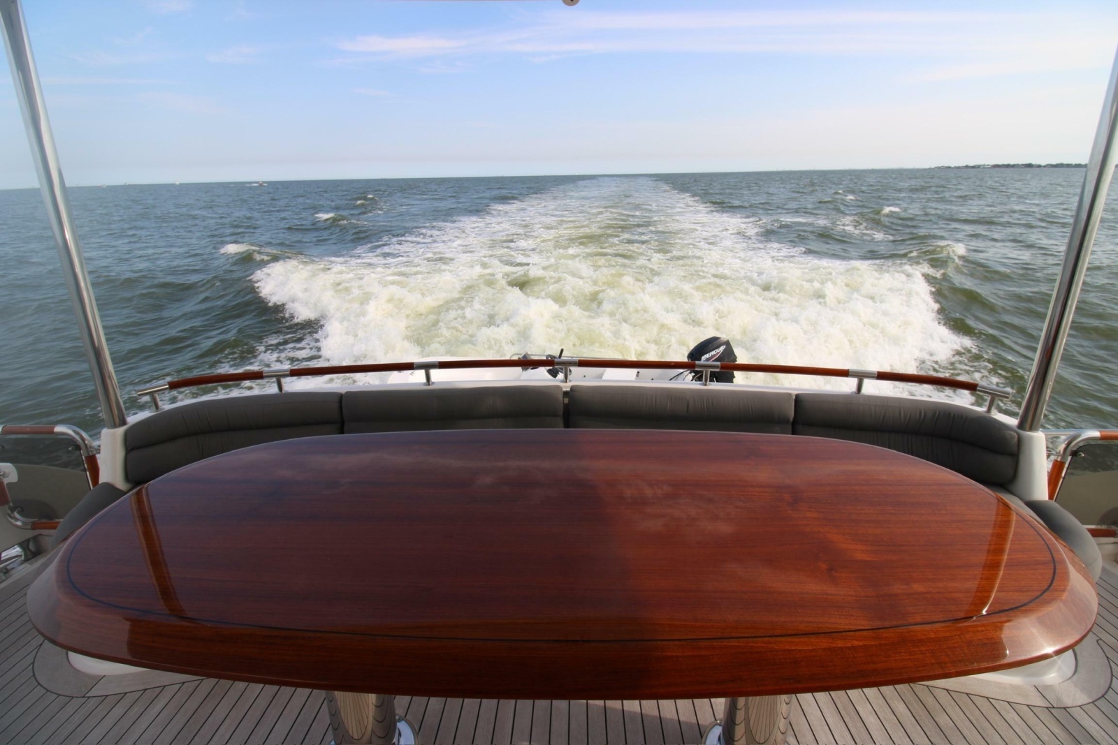 2007 Lazzara Yachts 74 MOTOR YACHT