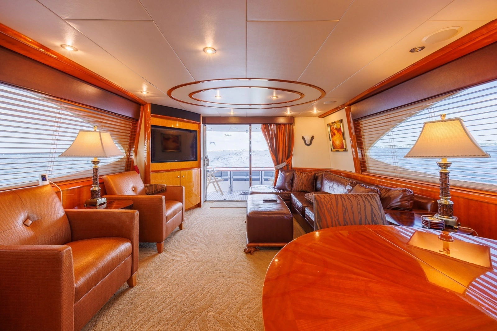 2007 Lazzara Yachts 74 MOTOR YACHT