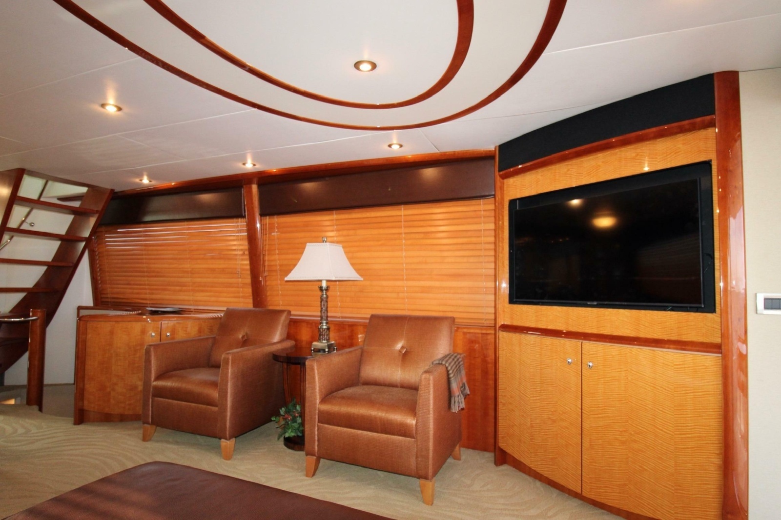 2007 Lazzara Yachts 74 MOTOR YACHT