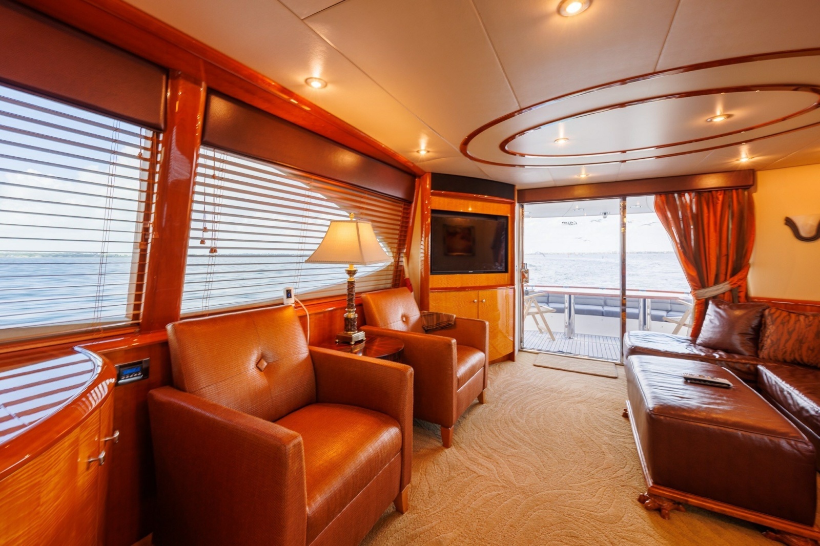 2007 Lazzara Yachts 74 MOTOR YACHT