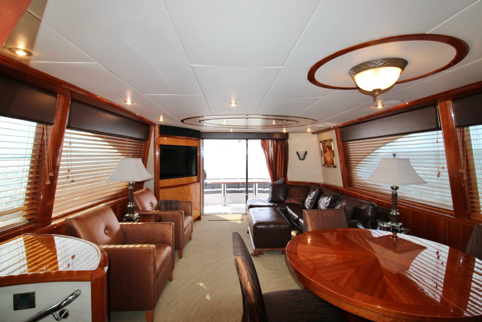2007 Lazzara Yachts 74 MOTOR YACHT