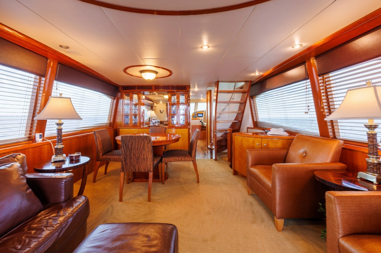 2007 Lazzara Yachts 74 MOTOR YACHT