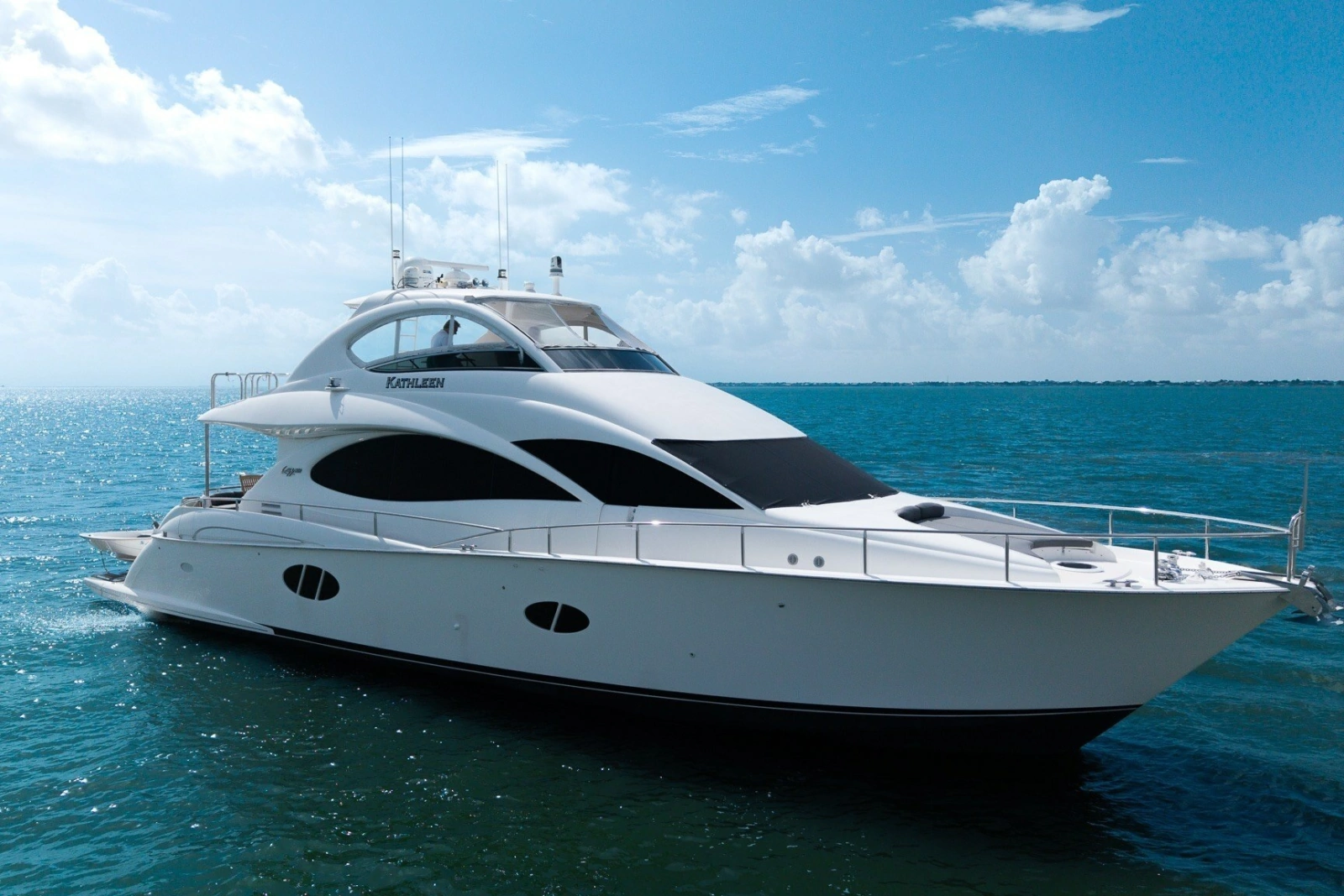 2007 Lazzara Yachts 74 MOTOR YACHT