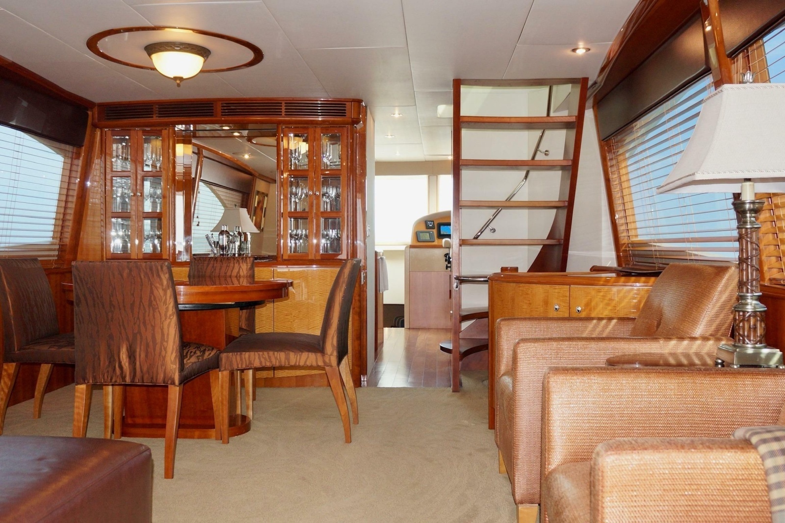 2007 Lazzara Yachts 74 MOTOR YACHT