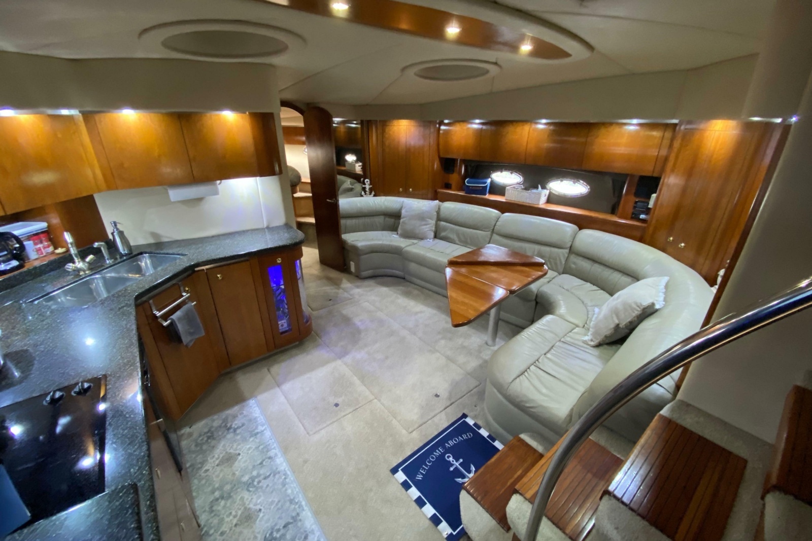 2006 Cruisers Yachts 520 Express
