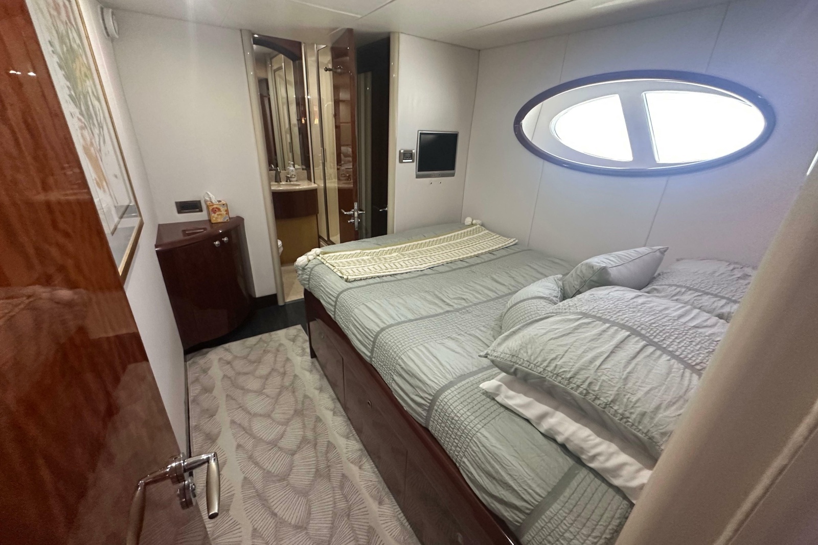 2006 Lazzara Yachts 68 Motoryacht