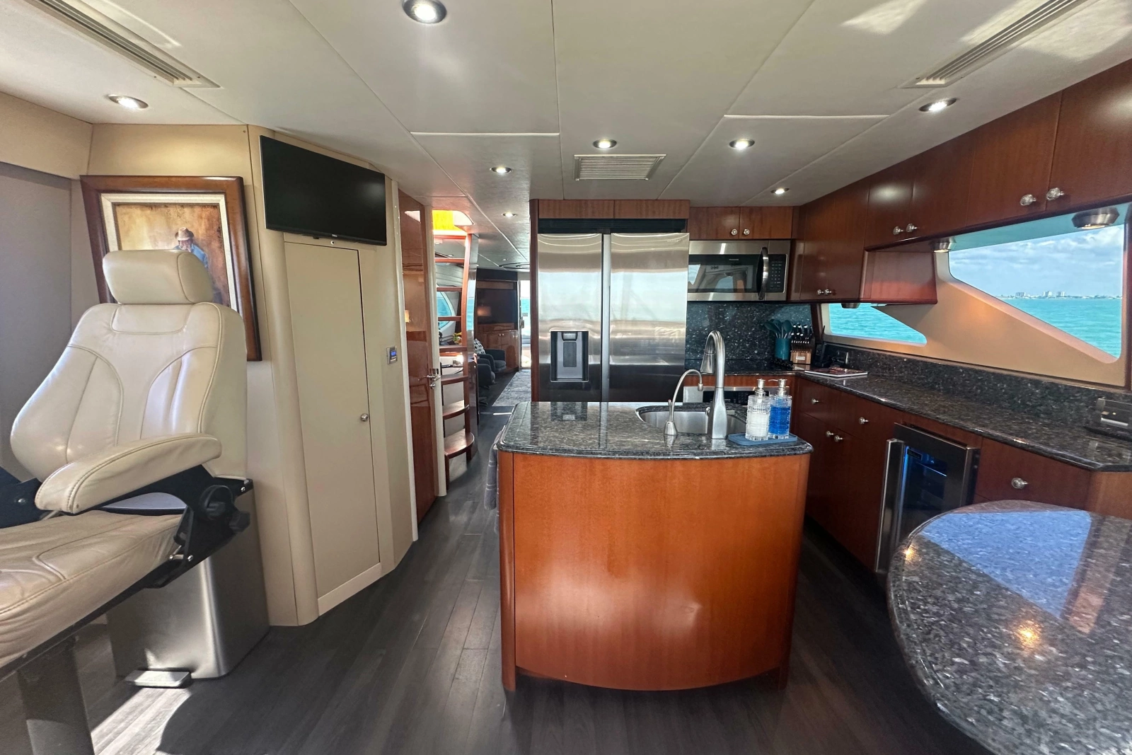 2006 Lazzara Yachts 68 Motoryacht