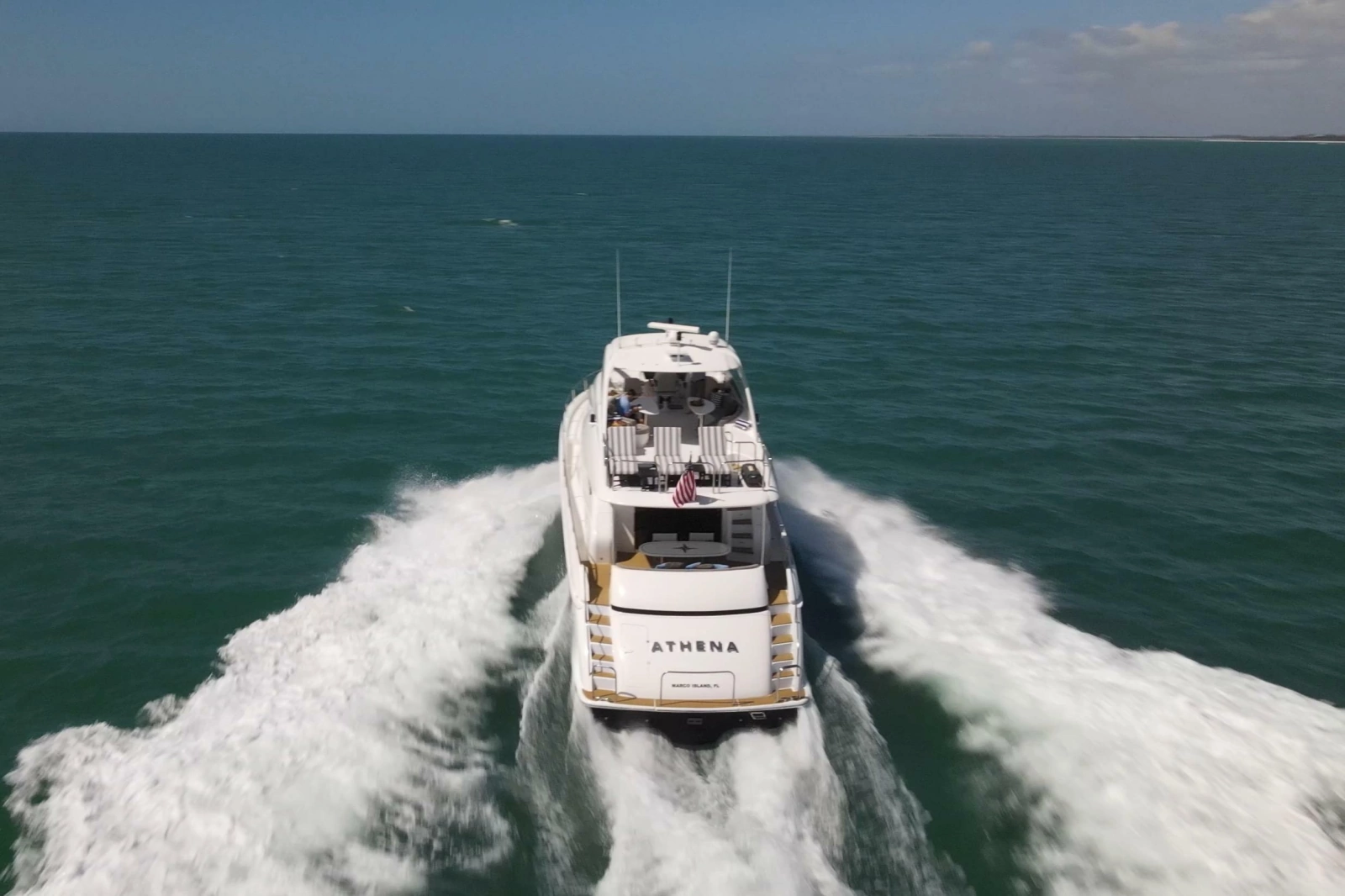 2006 Lazzara Yachts 68 Motoryacht