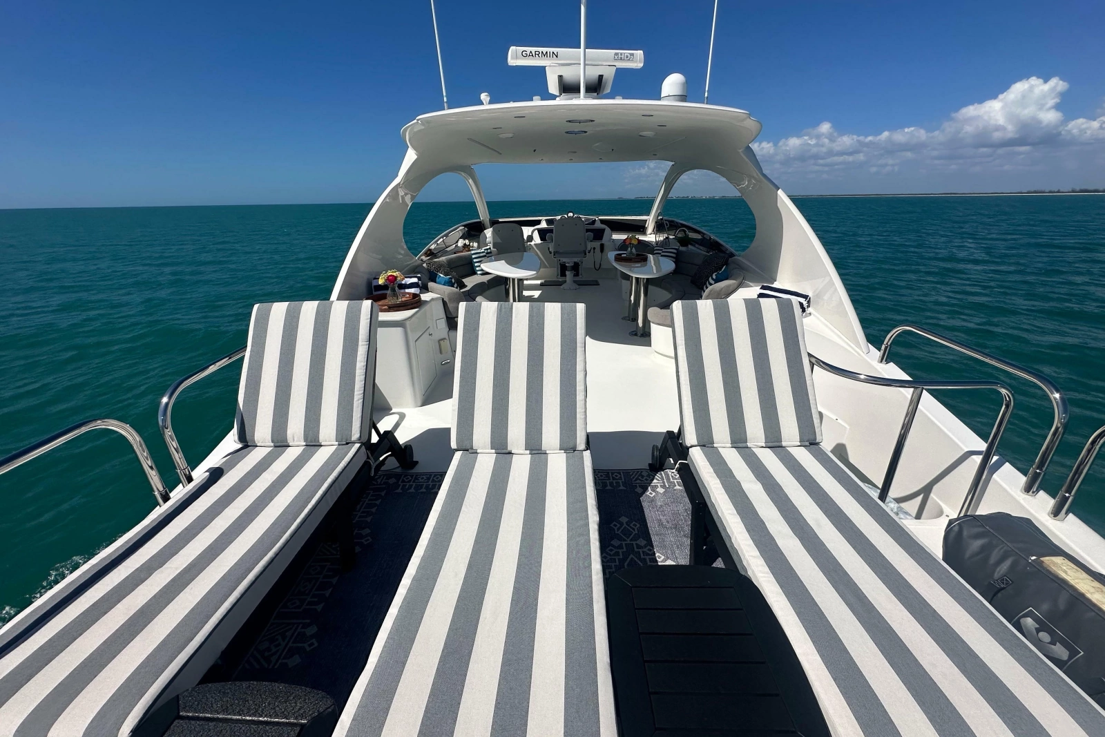 2006 Lazzara Yachts 68 Motoryacht