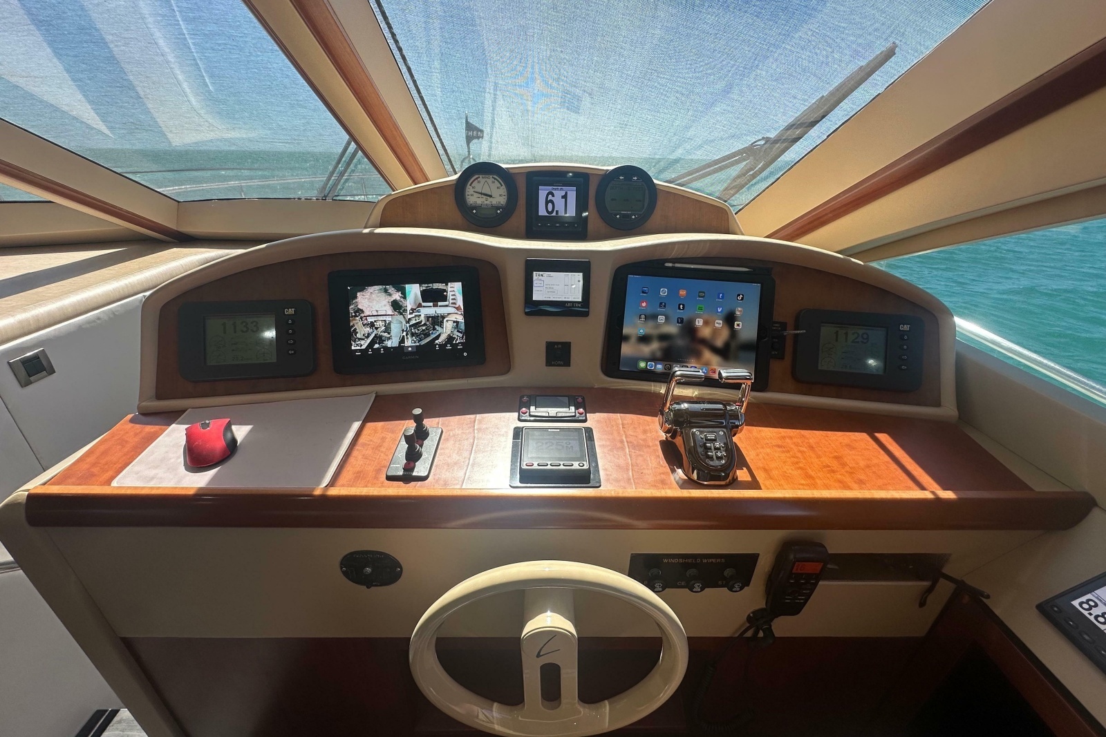 2006 Lazzara Yachts 68 Motoryacht