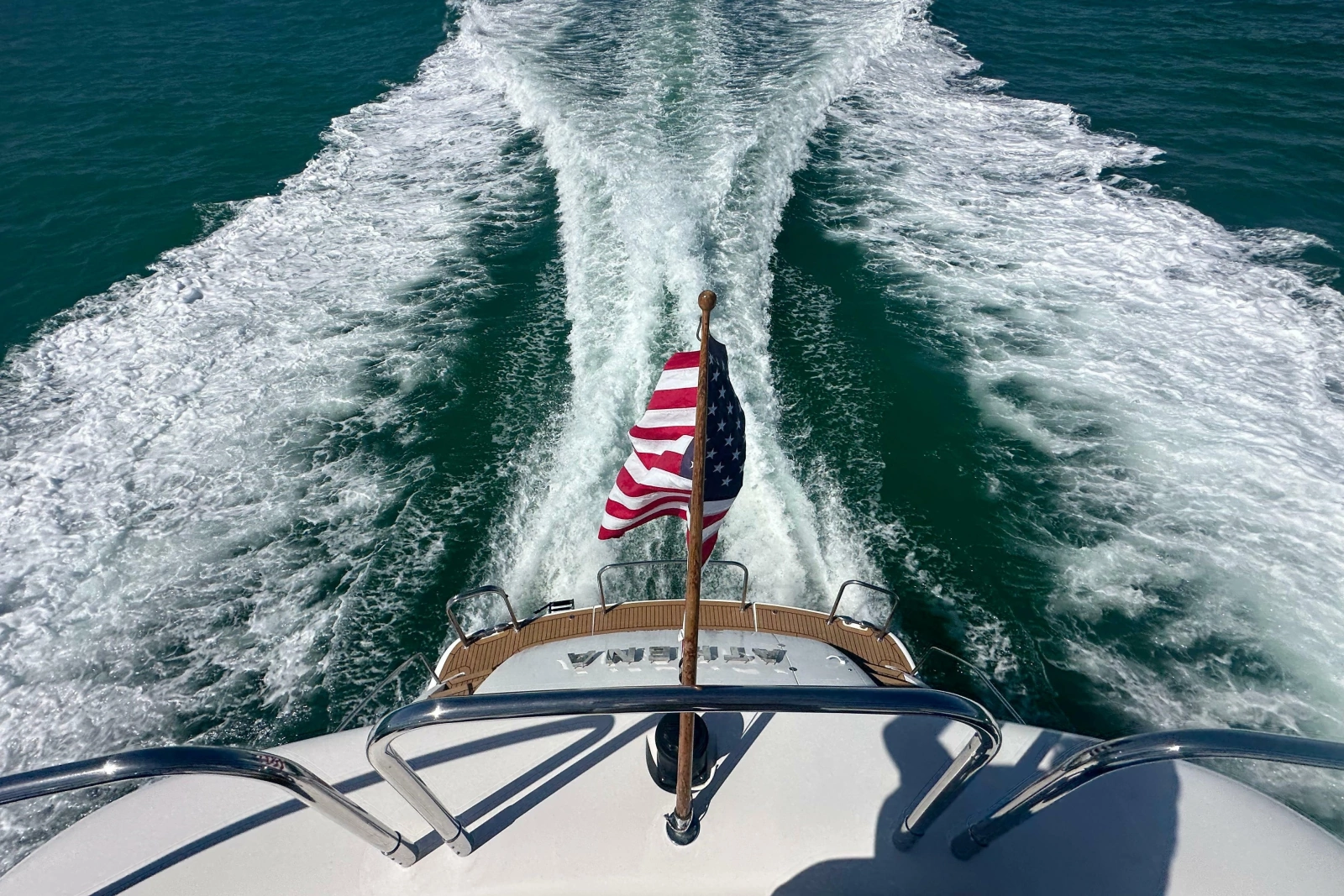 2006 Lazzara Yachts 68 Motoryacht