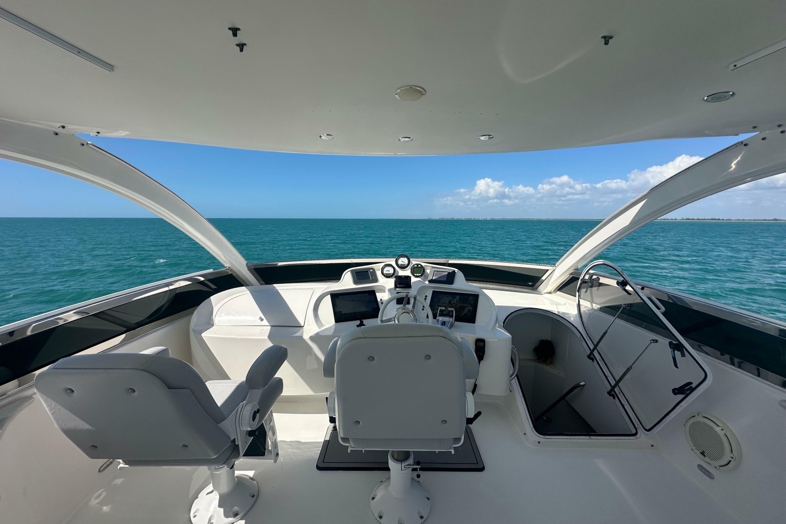 2006 Lazzara Yachts 68 Motoryacht