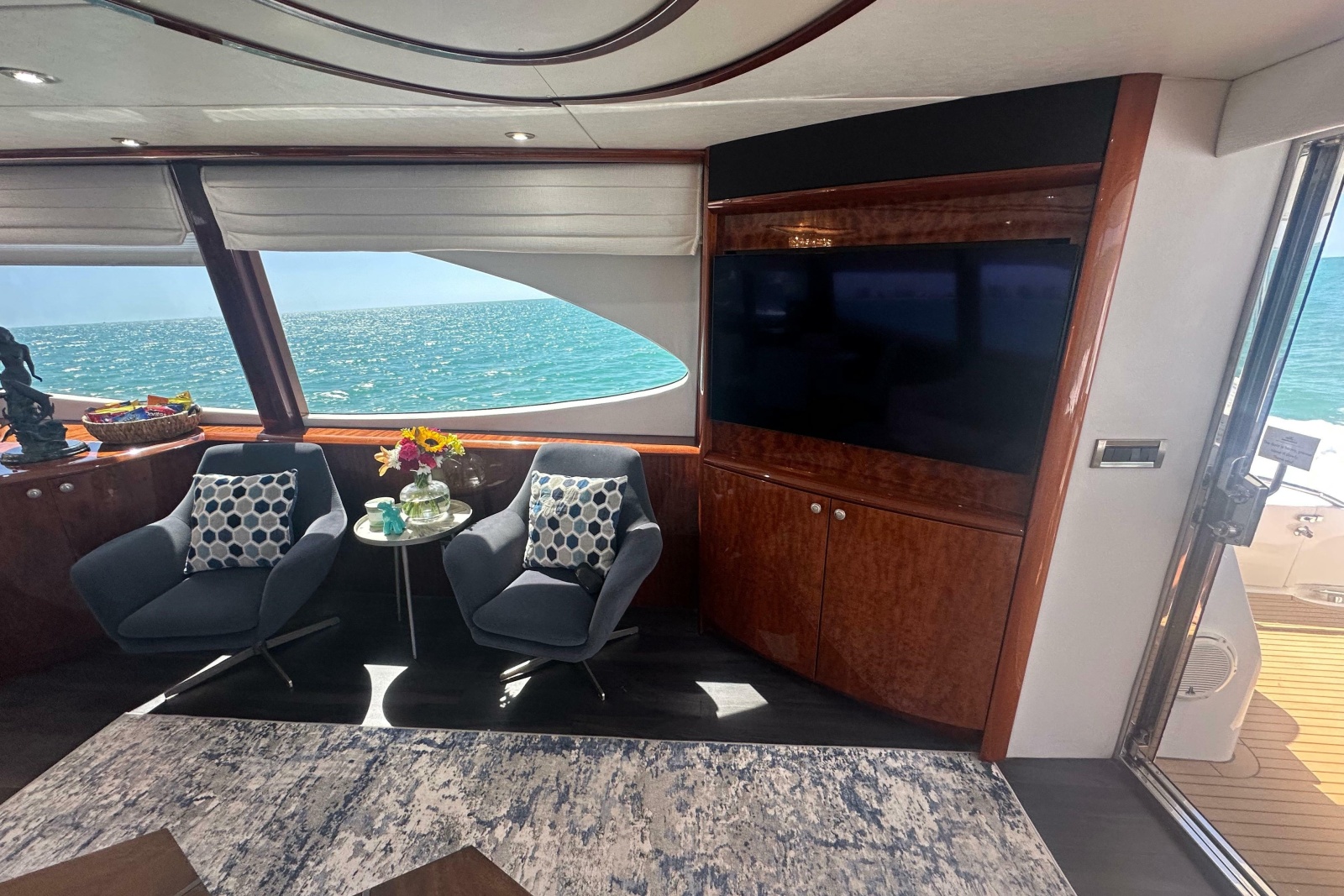 2006 Lazzara Yachts 68 Motoryacht
