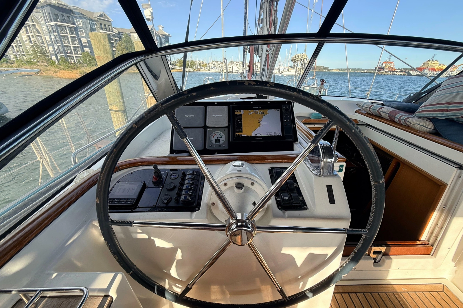 2005 Beneteau 57