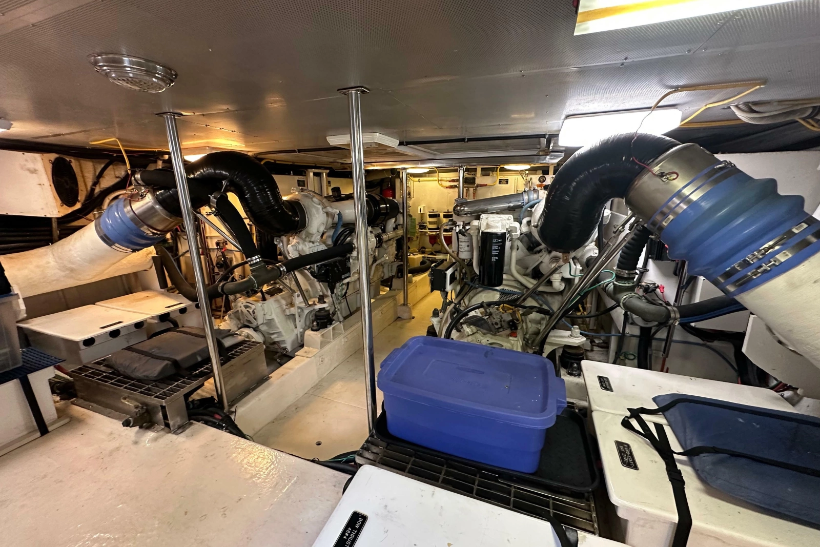 2005 Jefferson Pilothouse 63