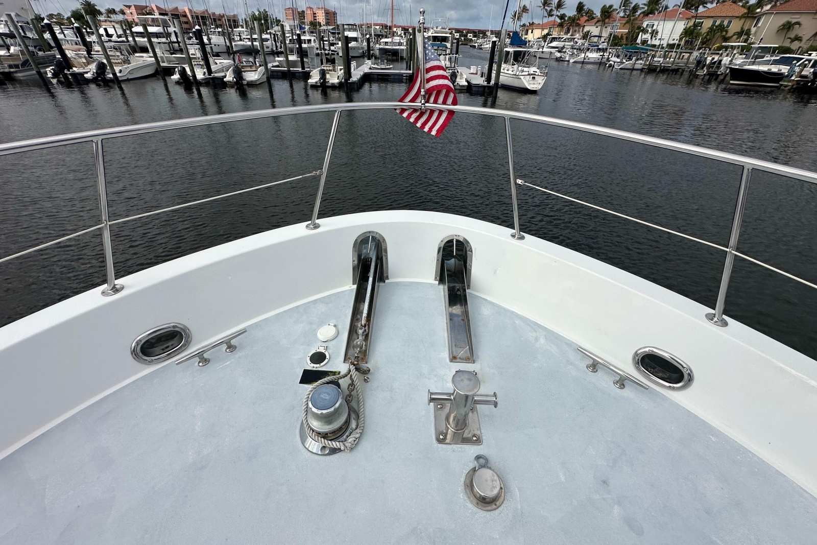 2005 Jefferson Pilothouse 63
