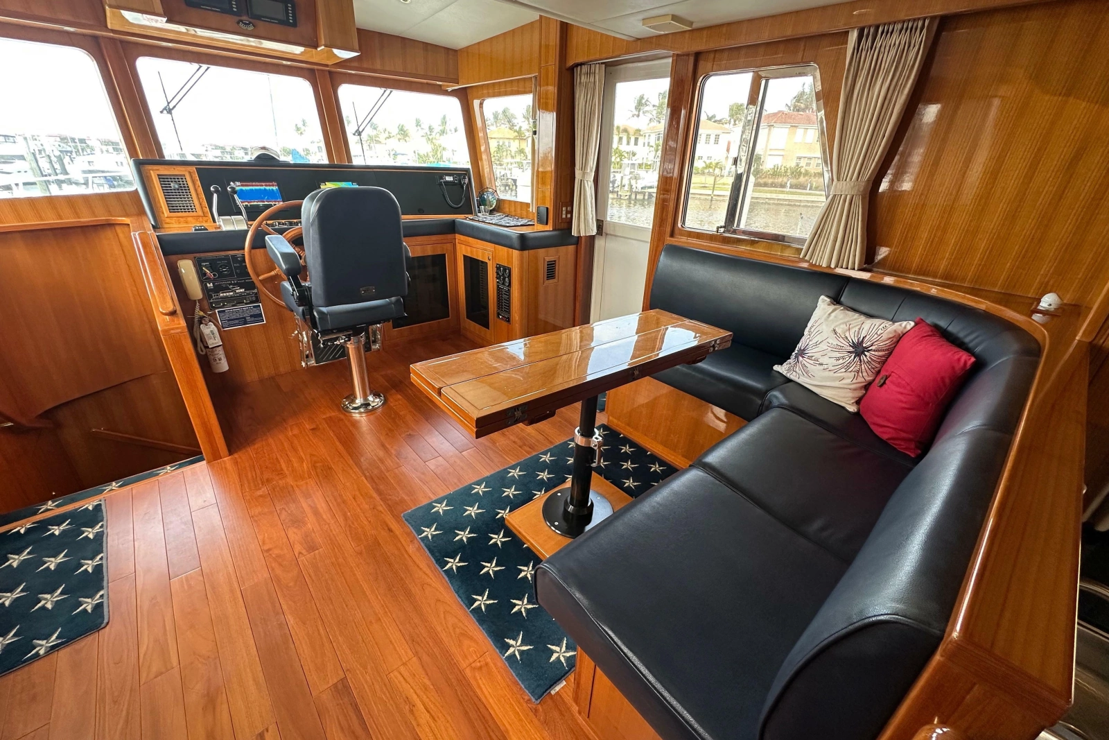 2005 Jefferson Pilothouse 63