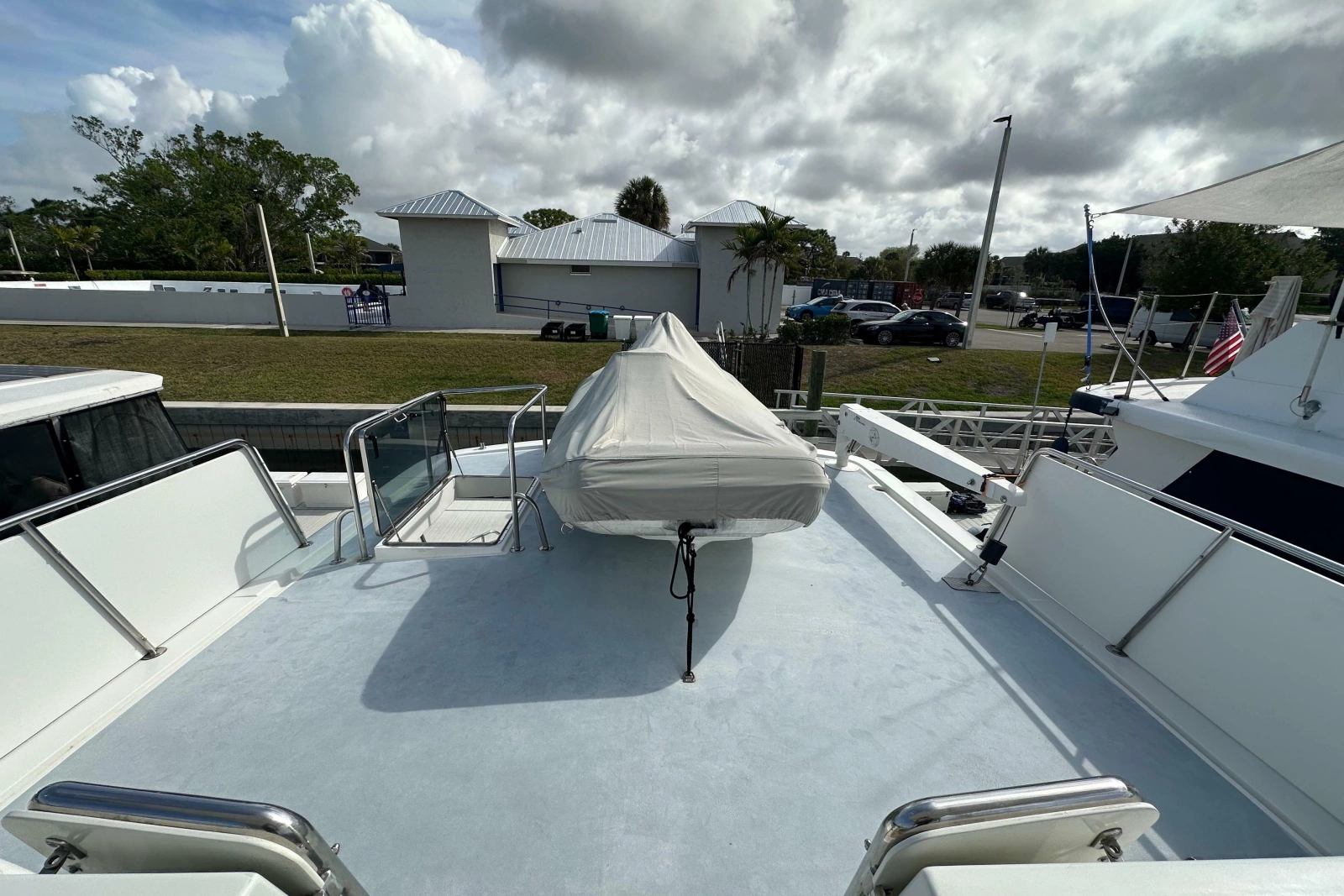 2005 Jefferson Pilothouse 63