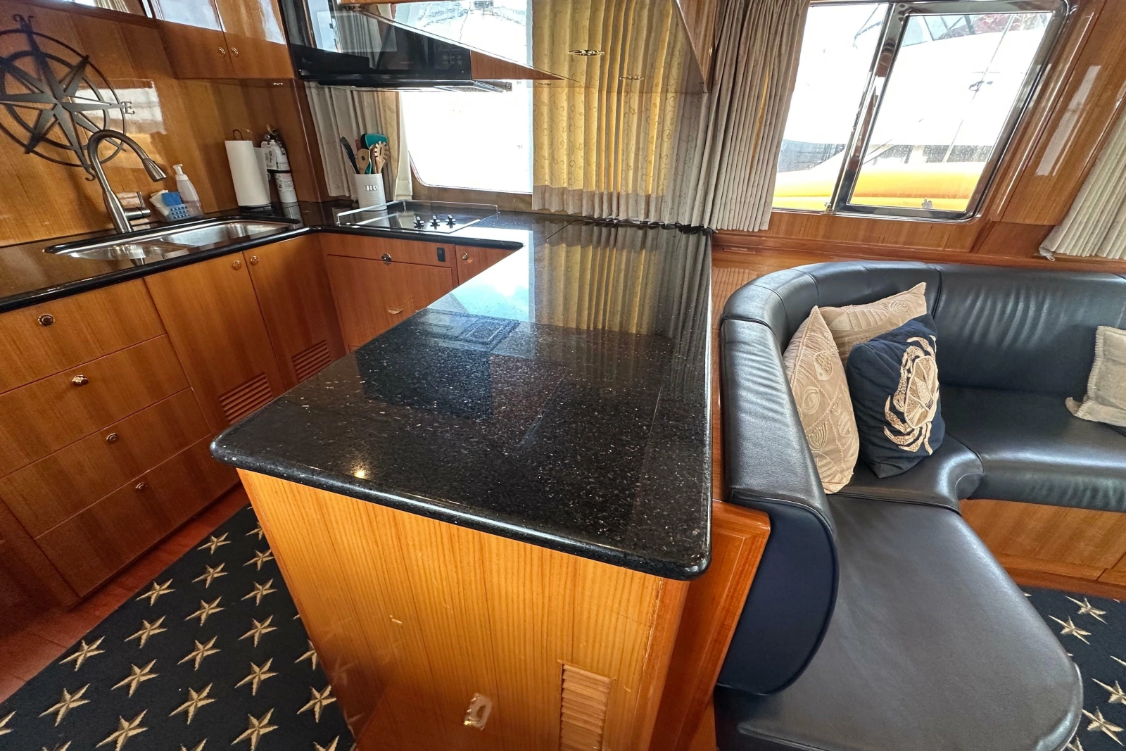 2005 Jefferson Pilothouse 63