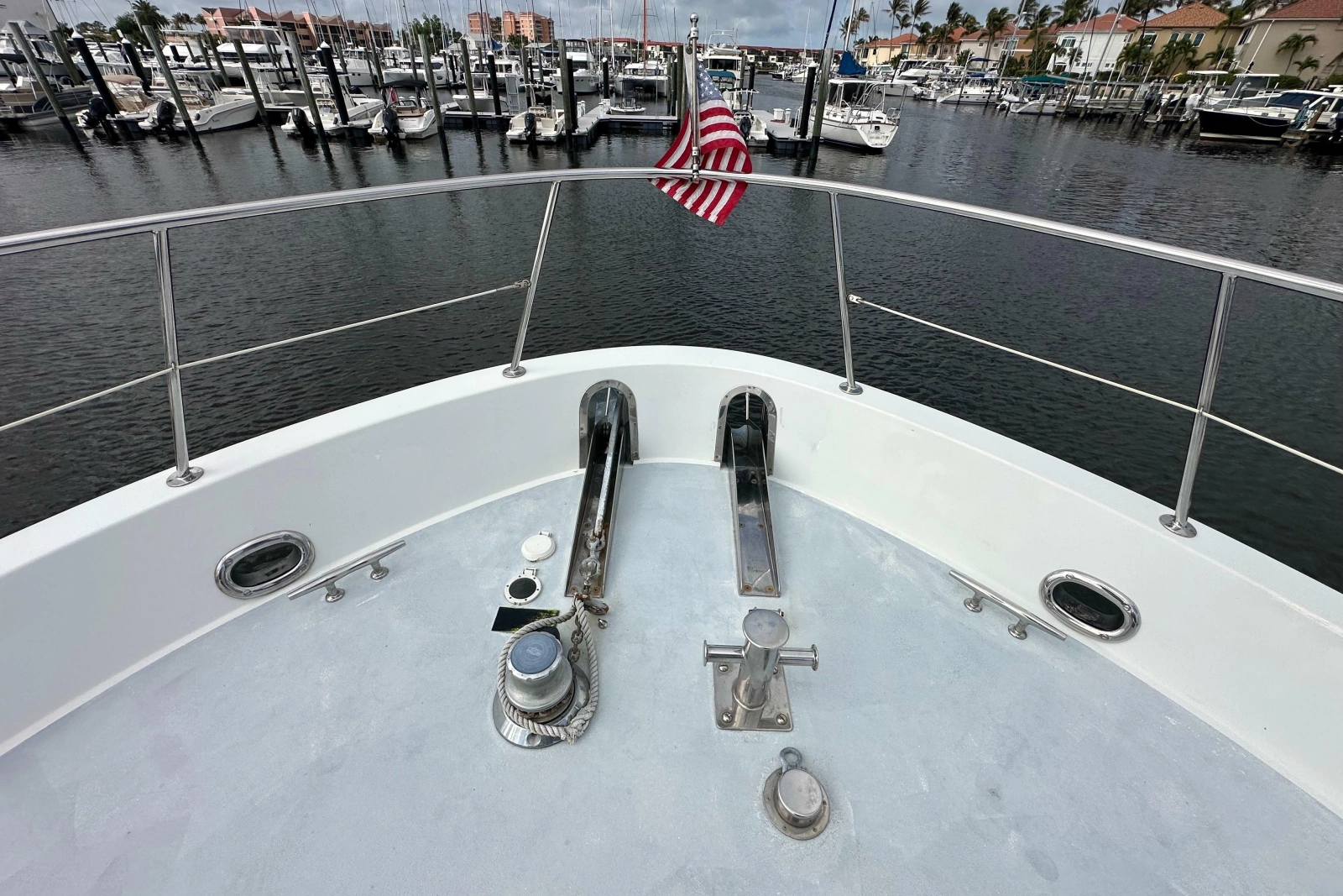 2005 Jefferson Pilothouse 63