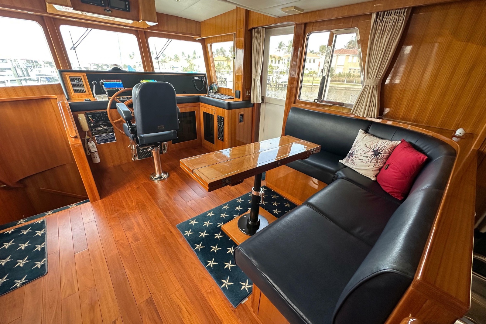2005 Jefferson Pilothouse 63