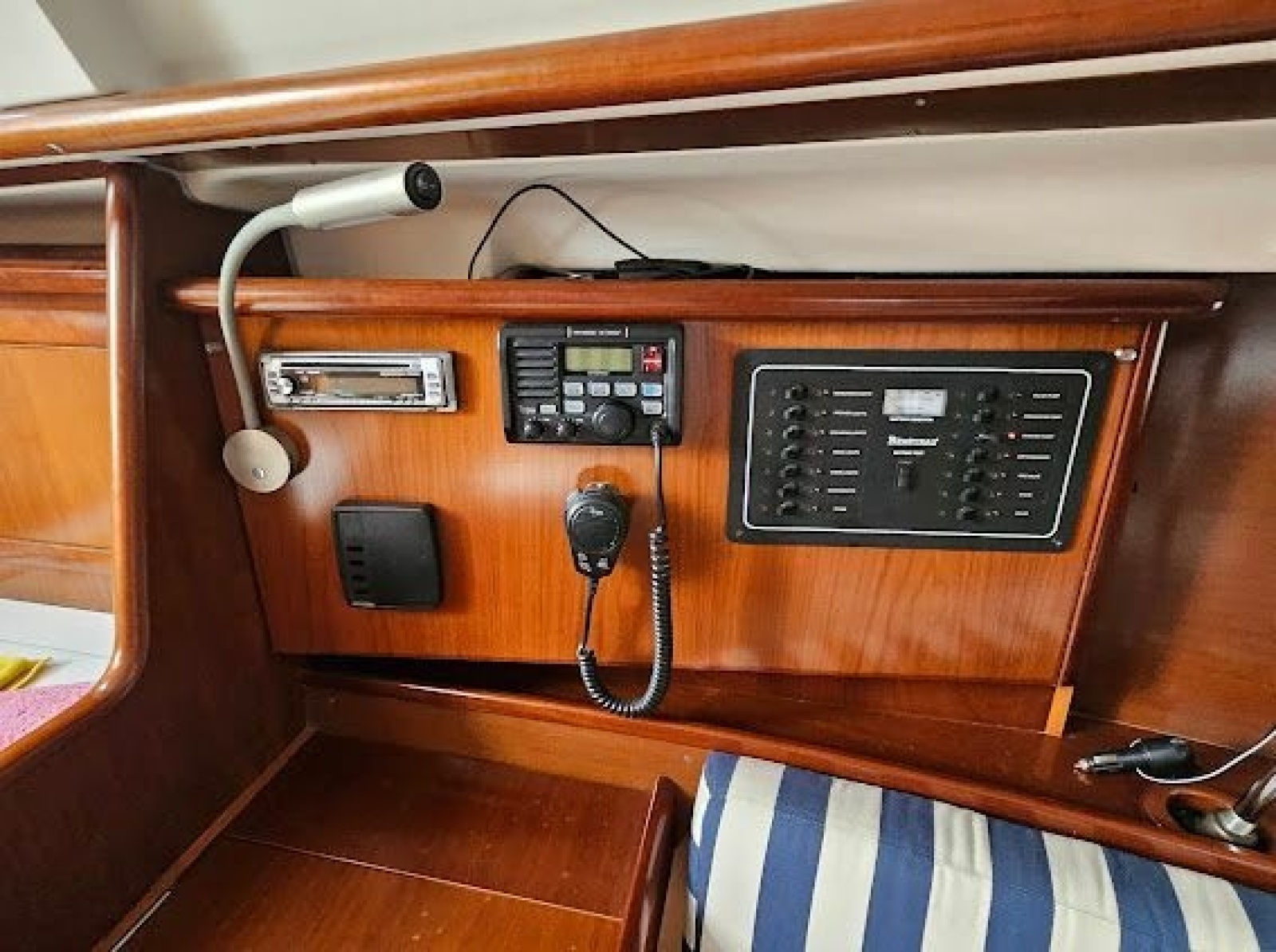 2004 Beneteau Oceanis Clipper 331