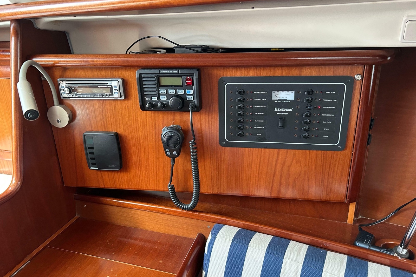 2004 Beneteau Oceanis Clipper 331