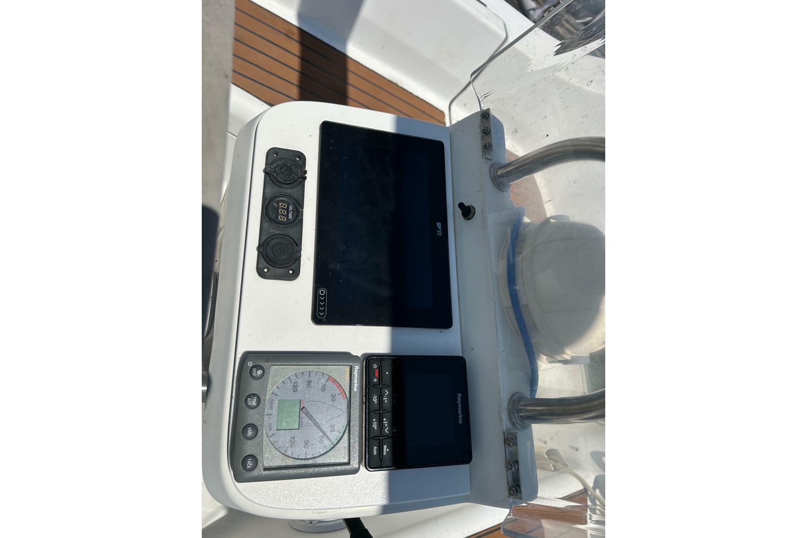 2004 Beneteau Oceanis Clipper 331
