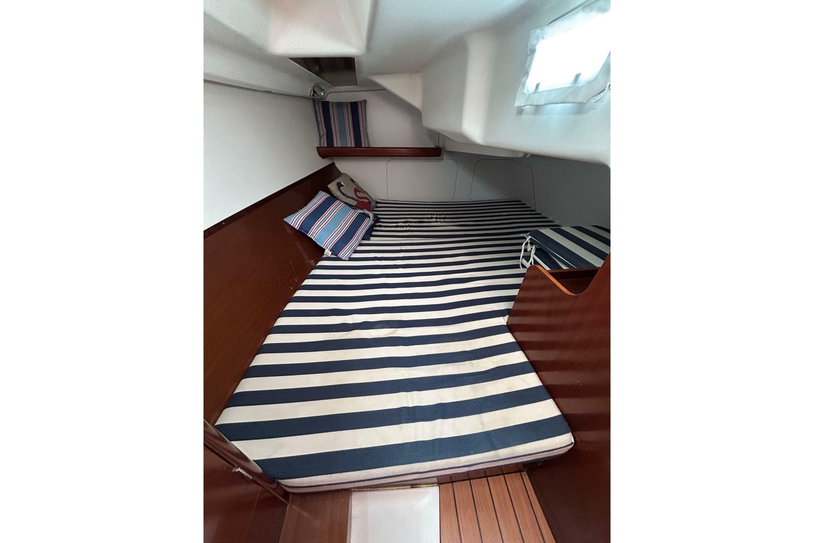 2004 Beneteau Oceanis Clipper 331