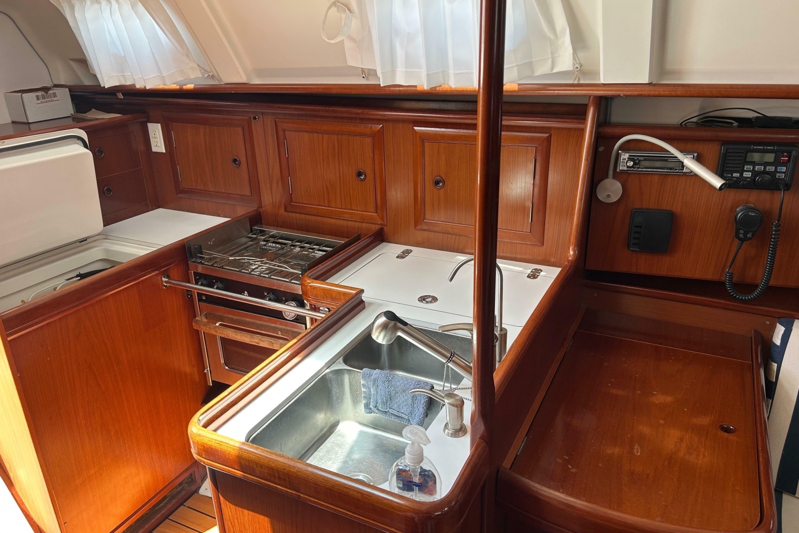 2004 Beneteau Oceanis Clipper 331