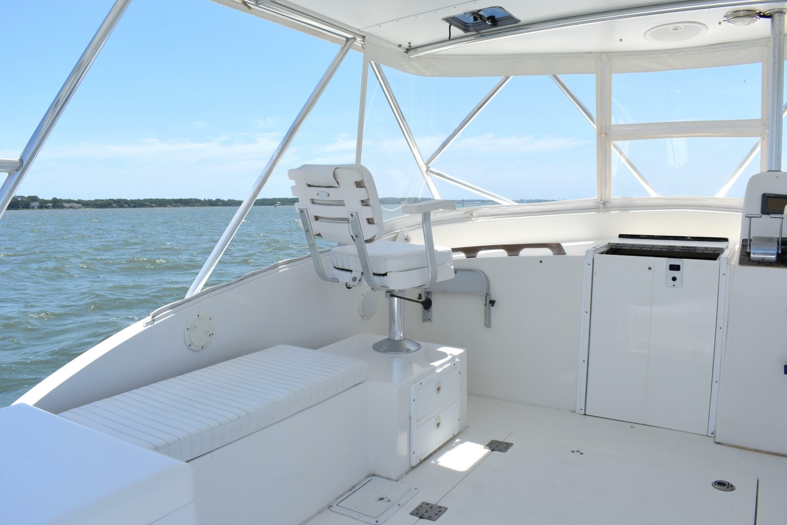 2004 Judge 34 Express