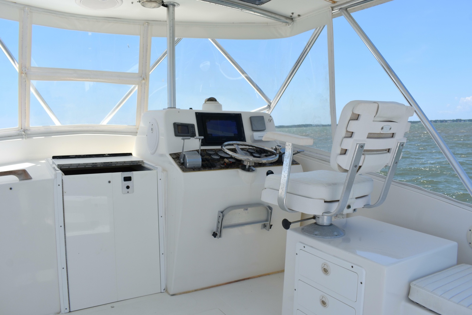 2004 Judge 34 Express