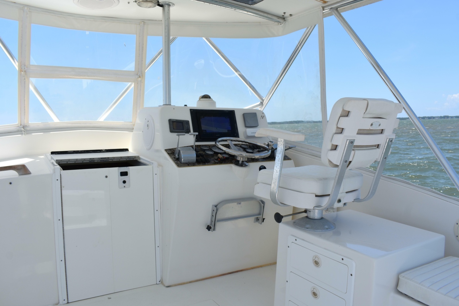 2004 Judge 34 Express