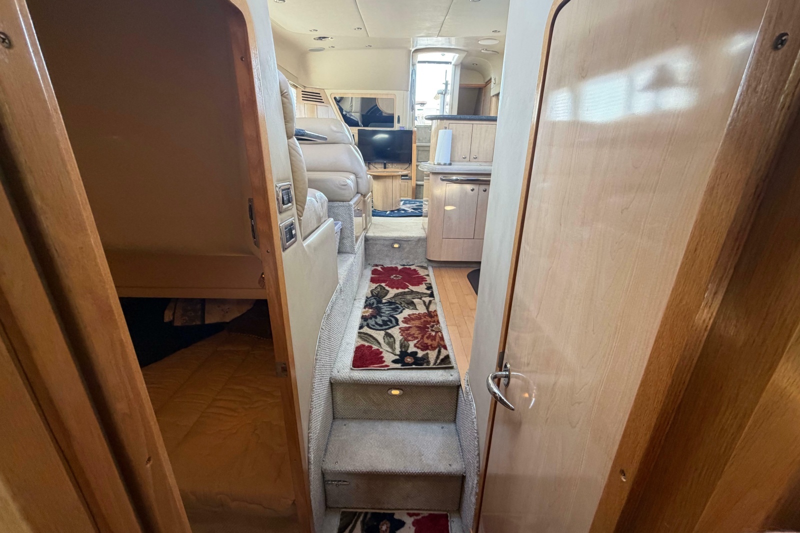 2002 Sea Ray 480 Motor Yacht