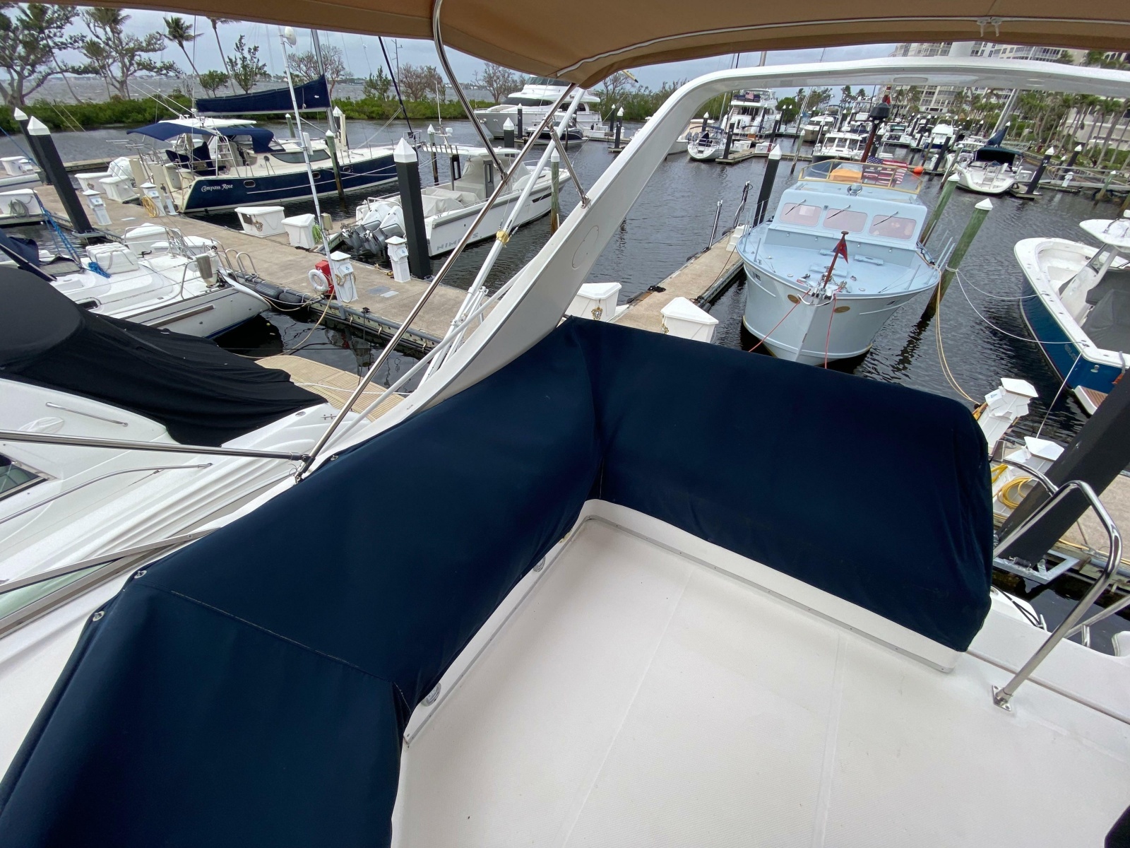 2001 Bayliner 3988 Motoryacht
