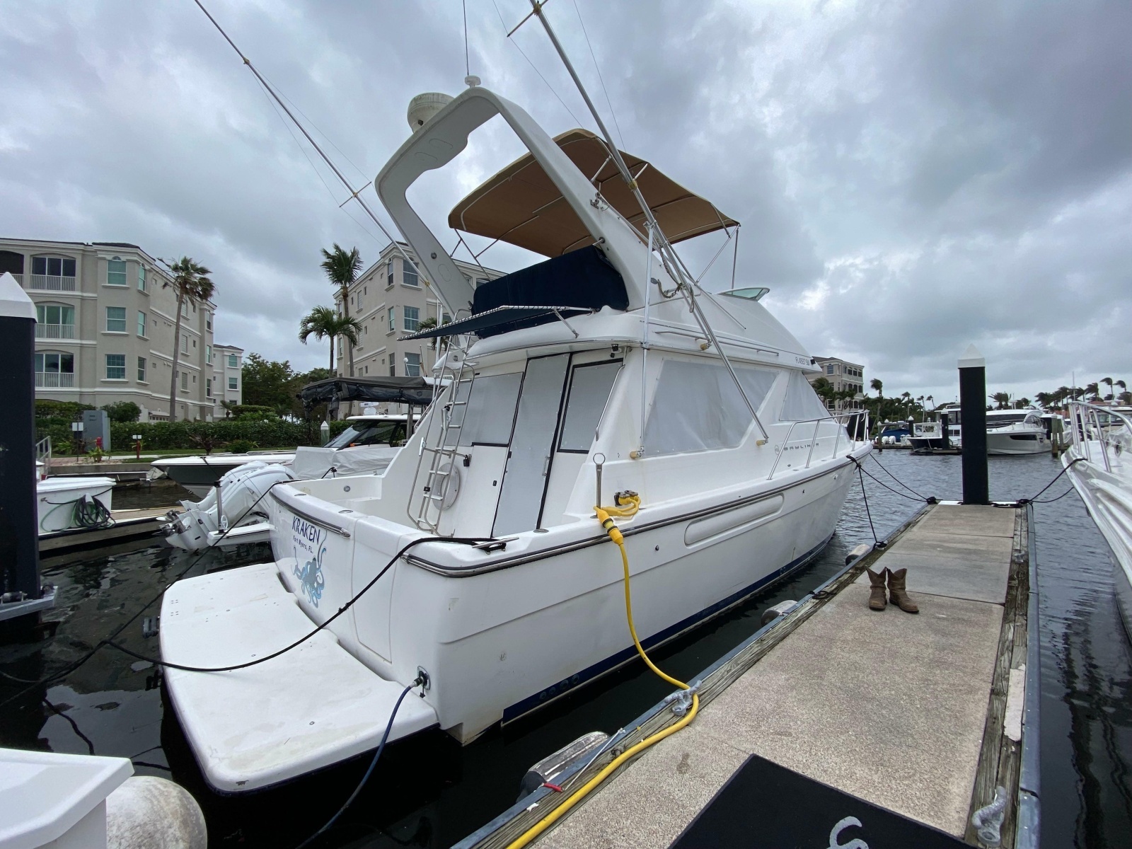2001 Bayliner 3988 Motoryacht
