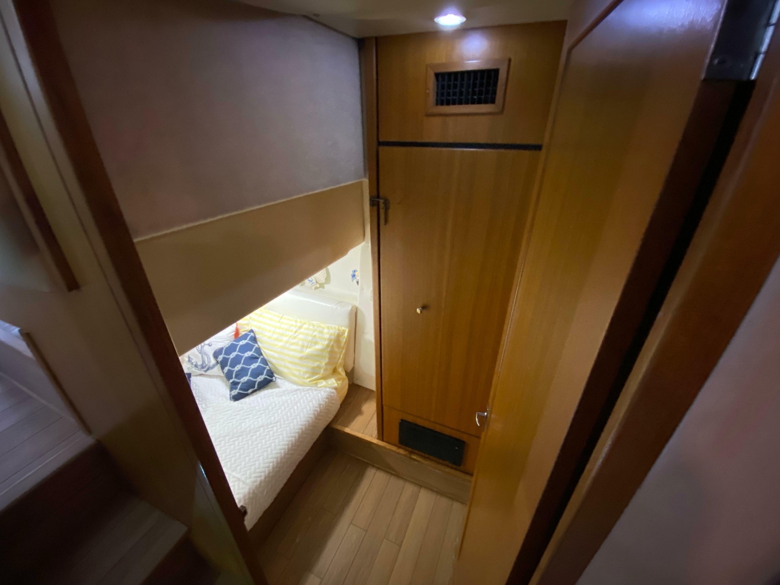 2001 Bayliner 3988 Motoryacht