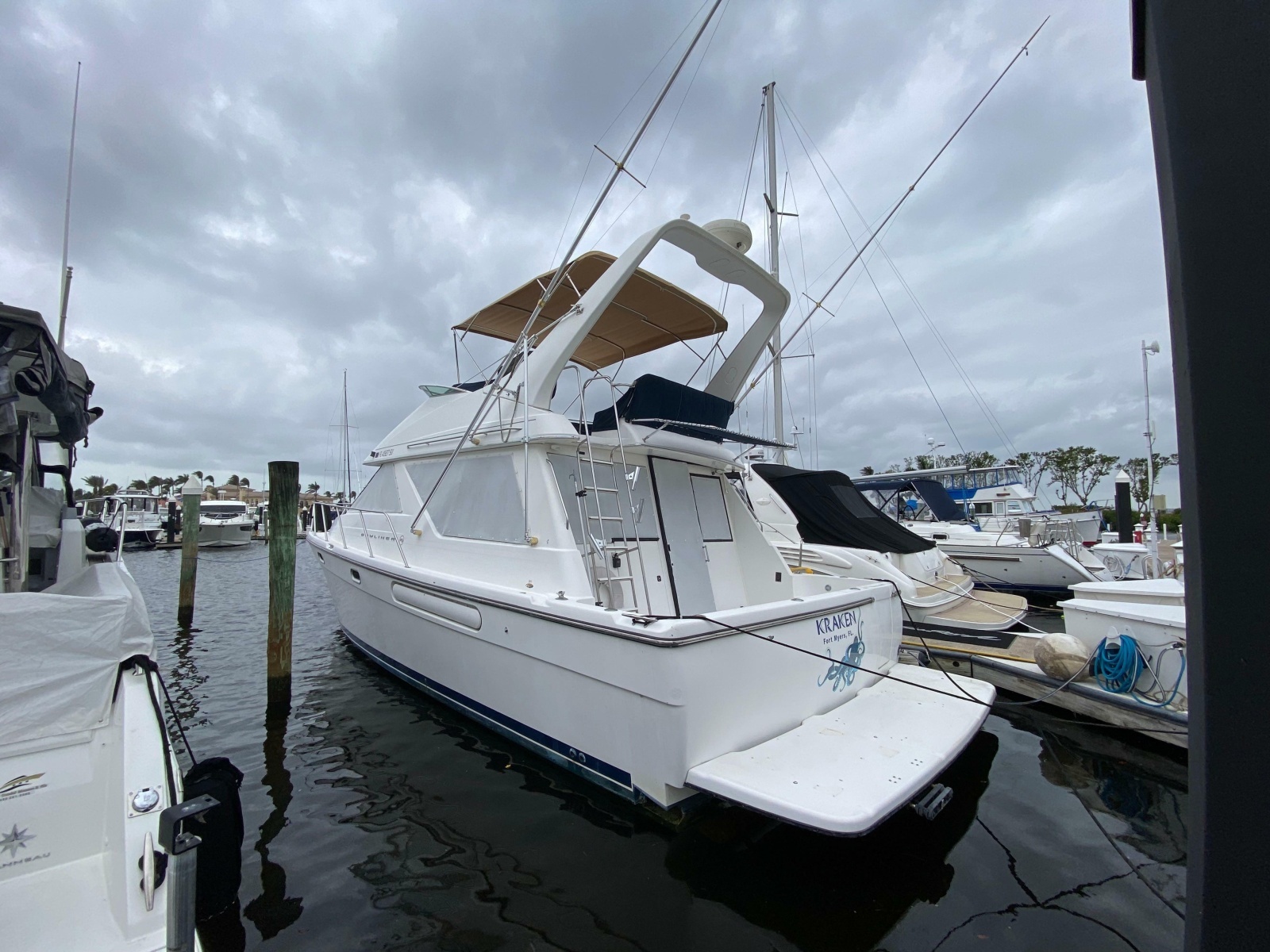 2001 Bayliner 3988 Motoryacht
