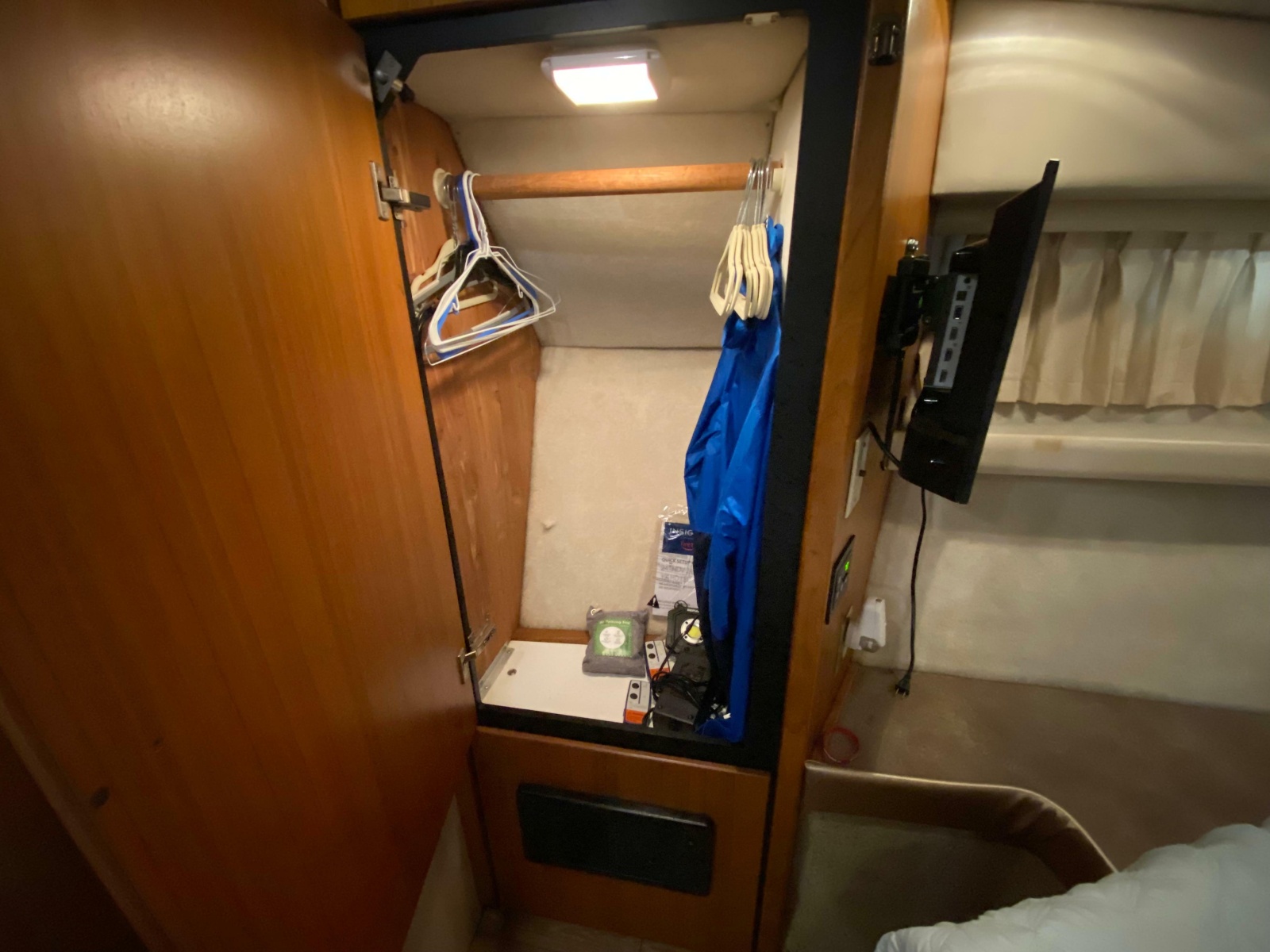 2001 Bayliner 3988 Motoryacht