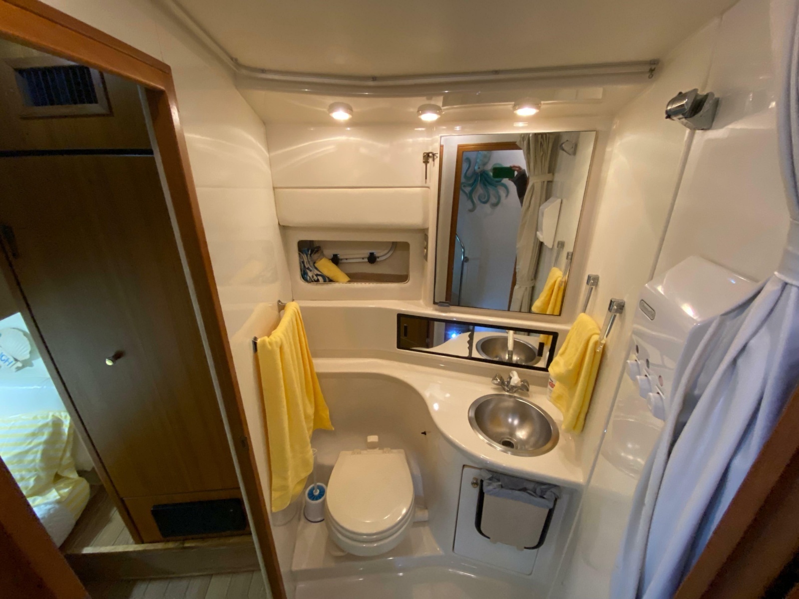 2001 Bayliner 3988 Motoryacht