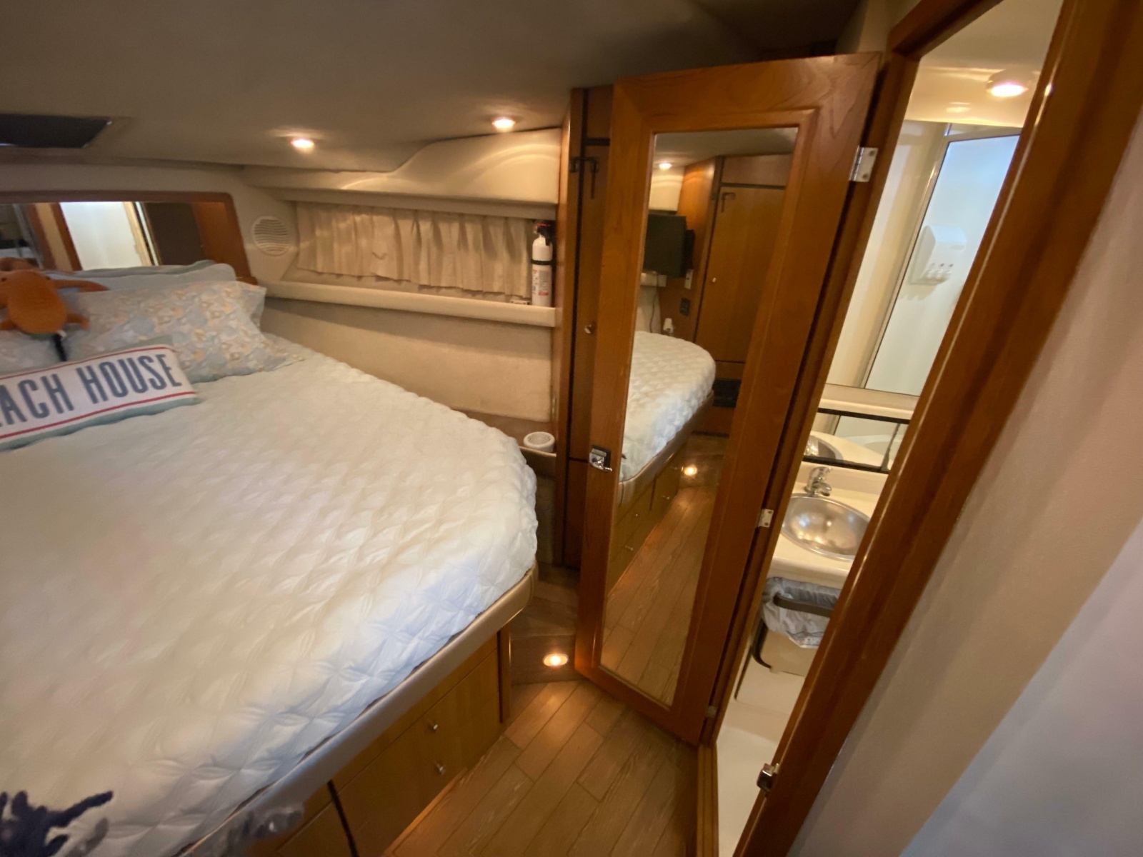 2001 Bayliner 3988 Motoryacht