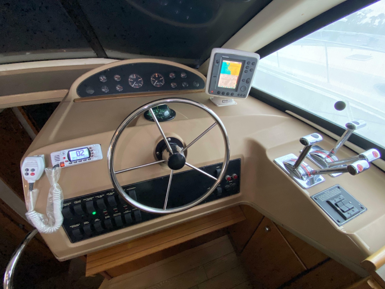 2001 Bayliner 3988 Motoryacht