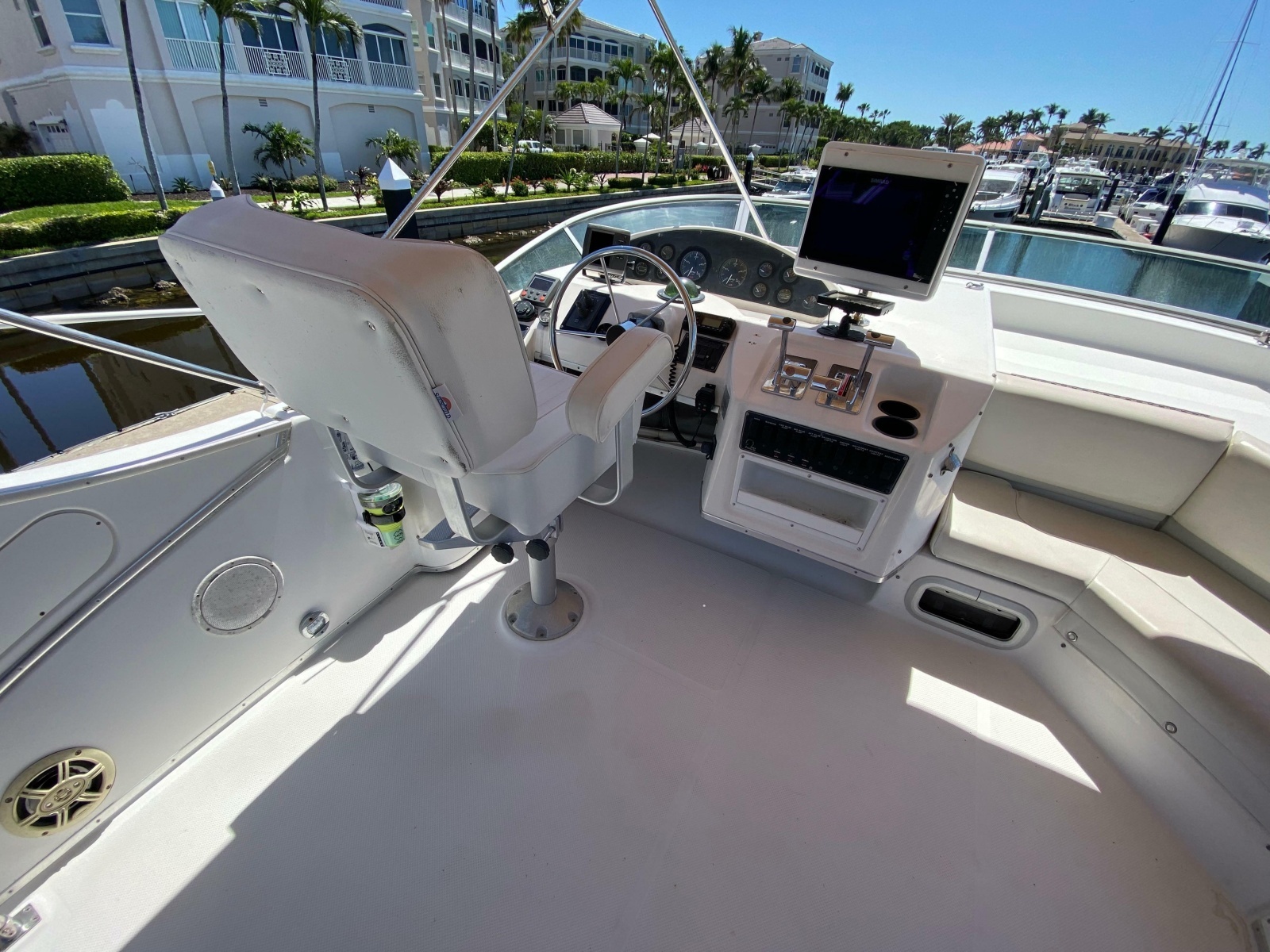 2001 Bayliner 3988 Motoryacht