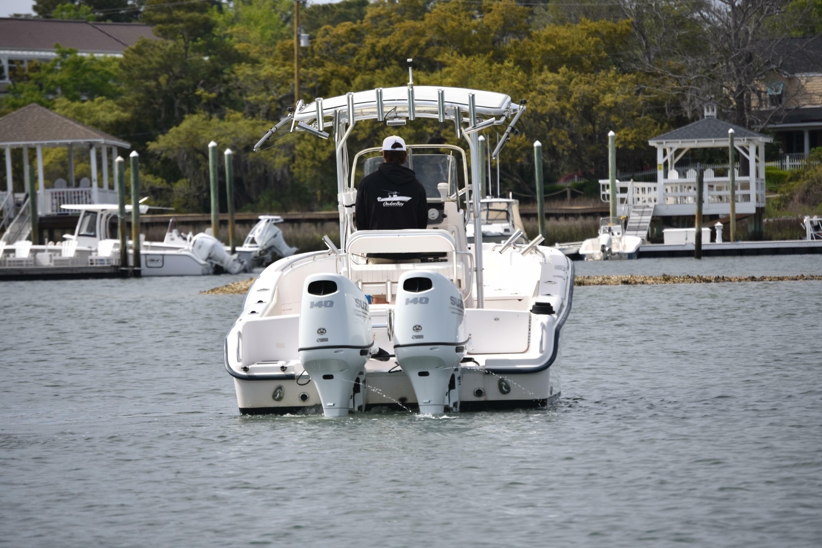 2001 Grady-White Advance 247