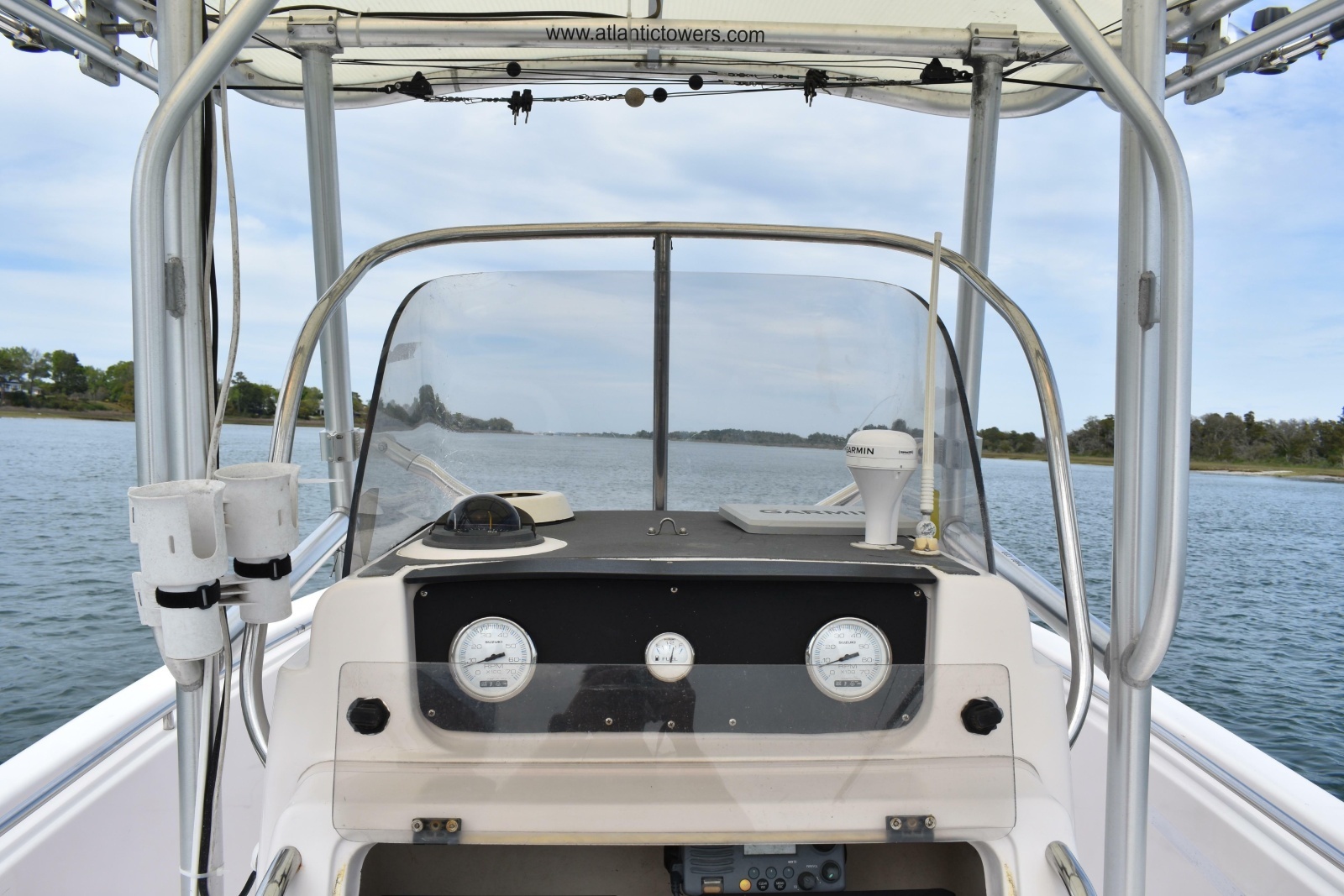 2001 Grady-White Advance 247