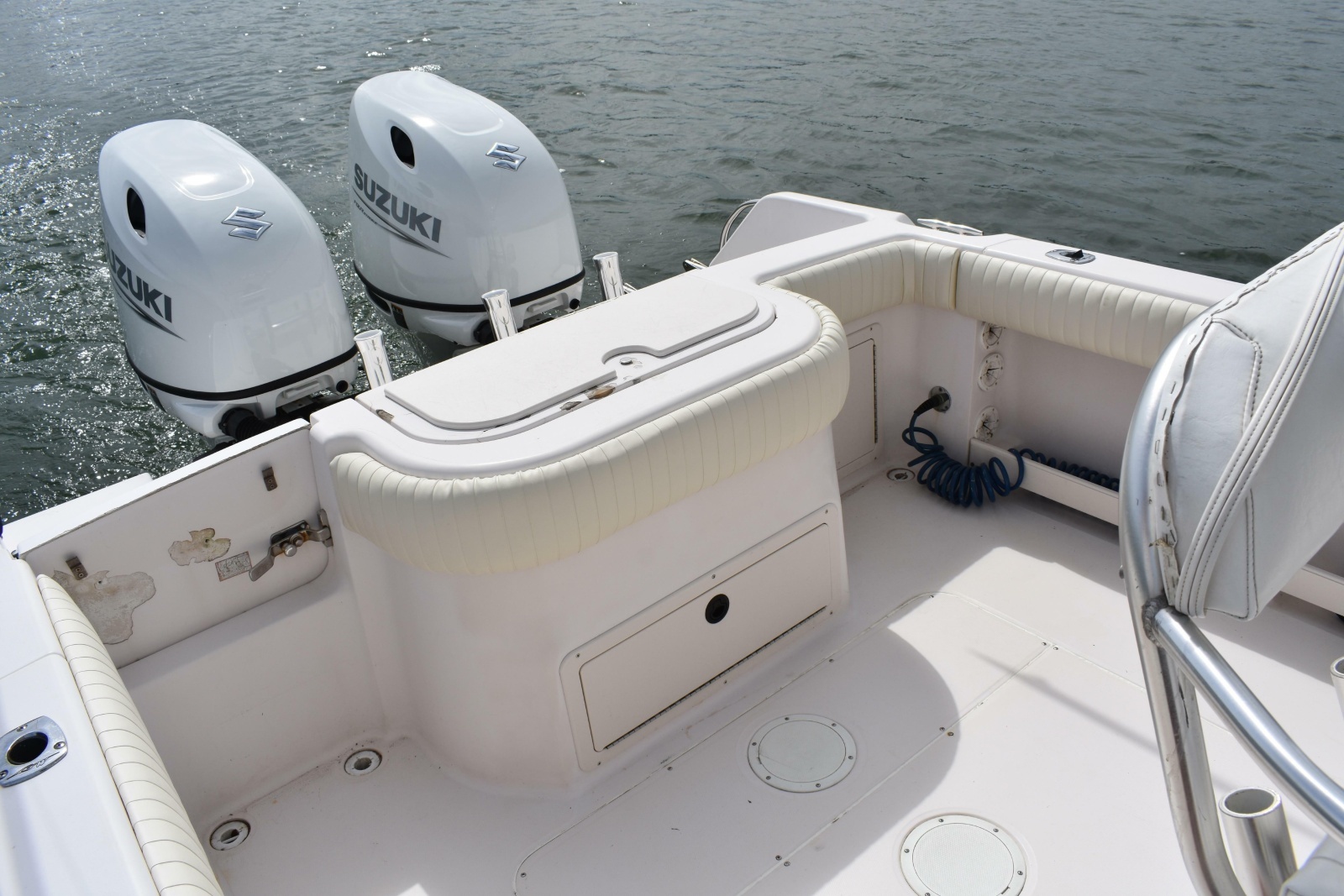 2001 Grady-White Advance 247