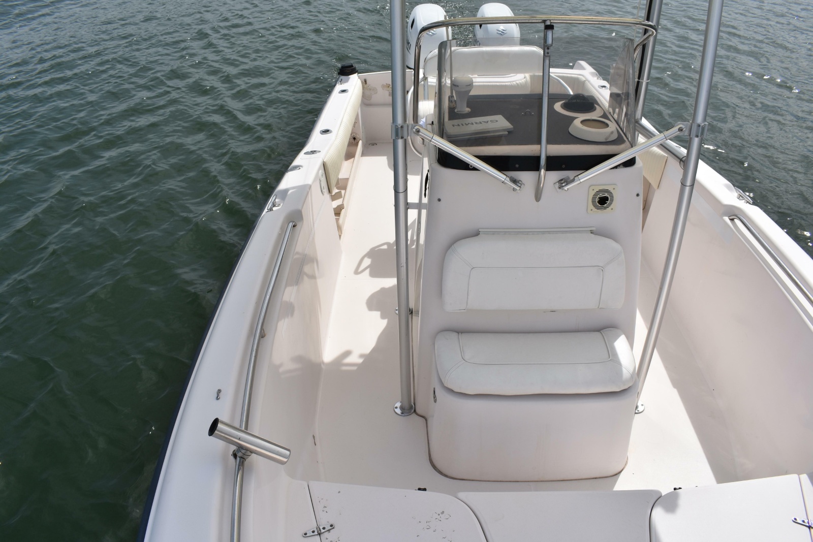 2001 Grady-White Advance 247