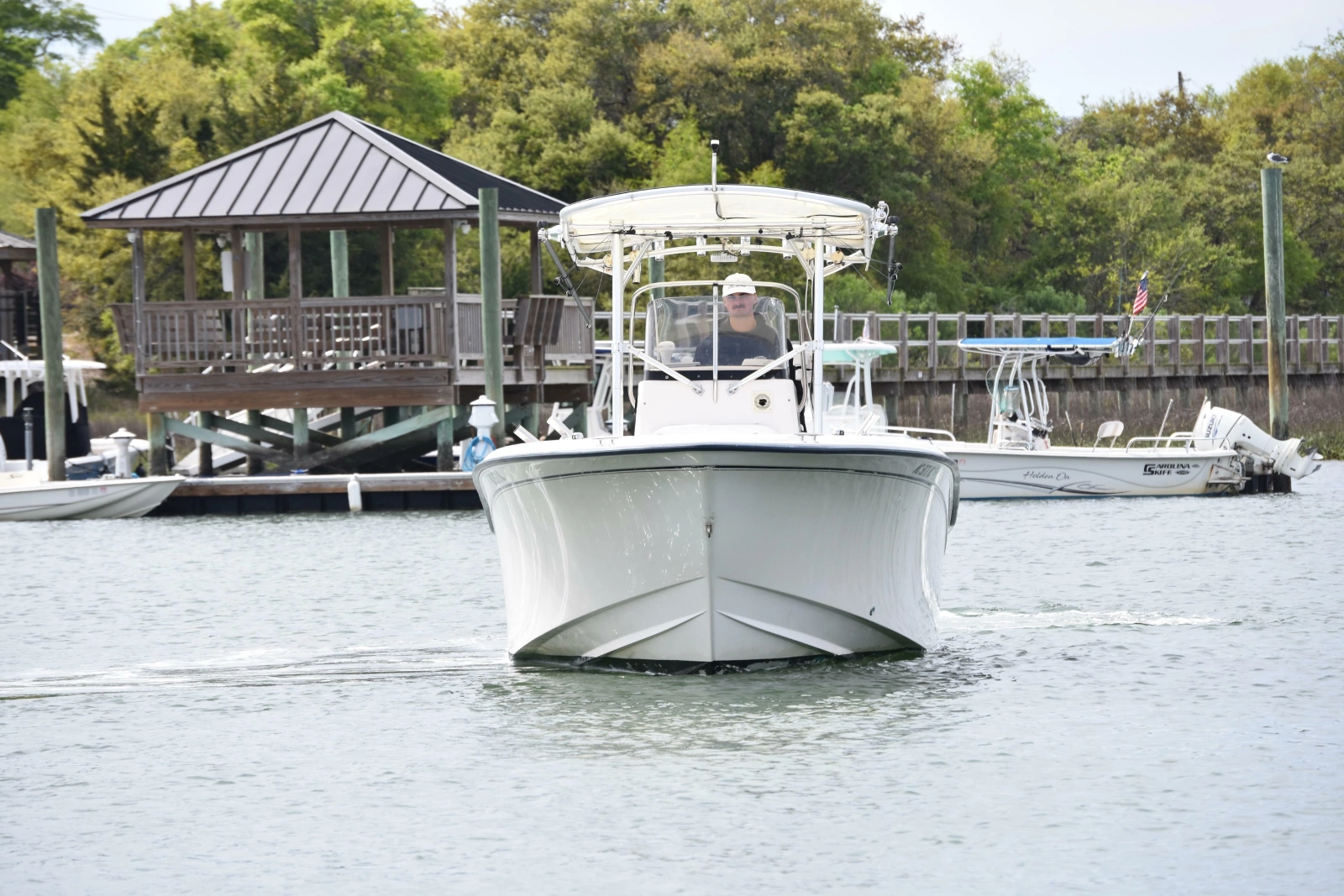 2001 Grady-White Advance 247